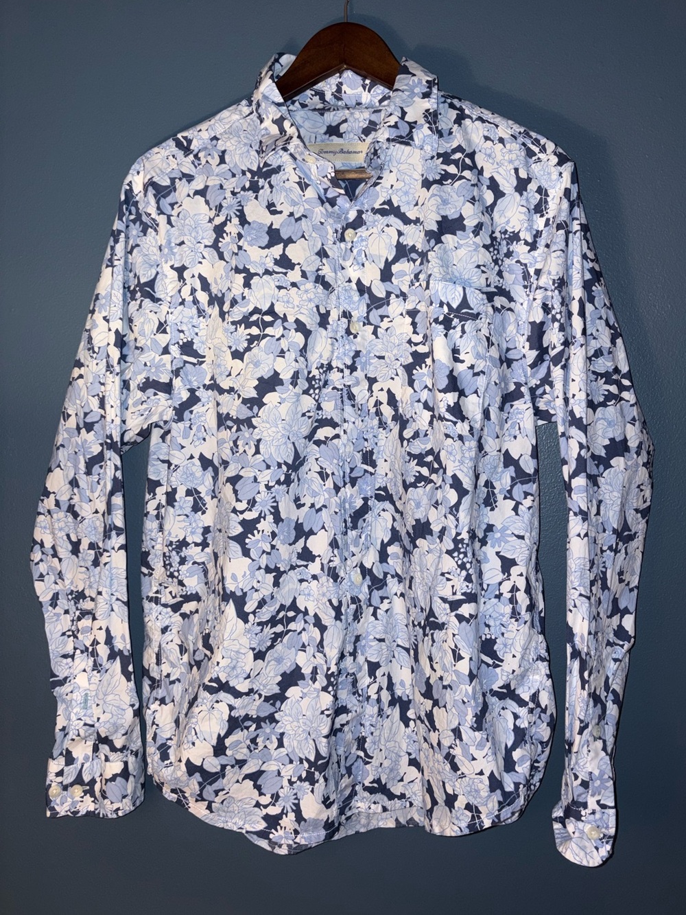 Tommy Bahama Men's Floral Button Down Shirt Medium Navy Blue White Long Sleeve - Picture 2 of 8